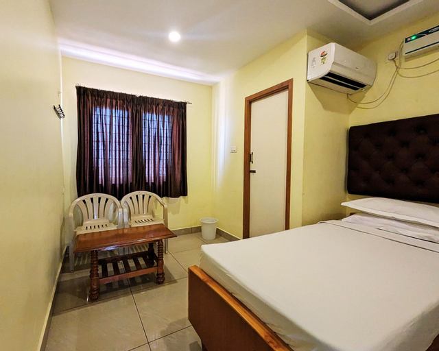 Bedroom 8