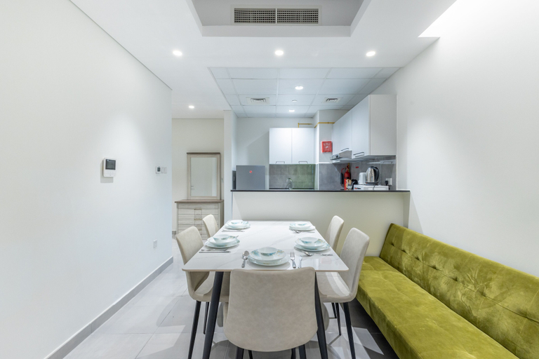 Others 5, SuperHost - Comfort 1BR Centurion Onyx Retreat with Balcony, Dubai