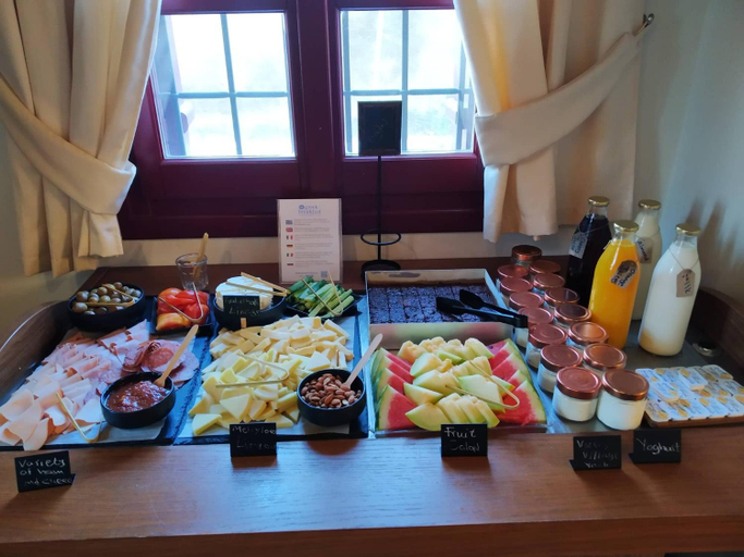 Food & Drinks 5, The Varos Residences Hotel, North Aegean