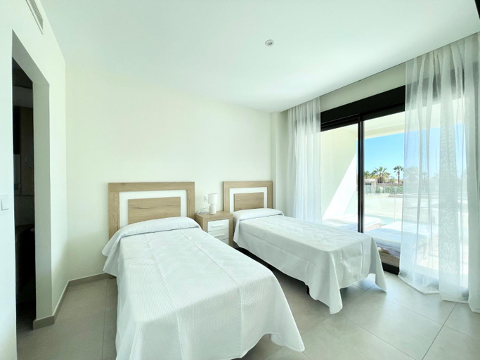 Bedroom 3, OCEAN HOMES, Luxury Apartments - By AC REAL, Huelva