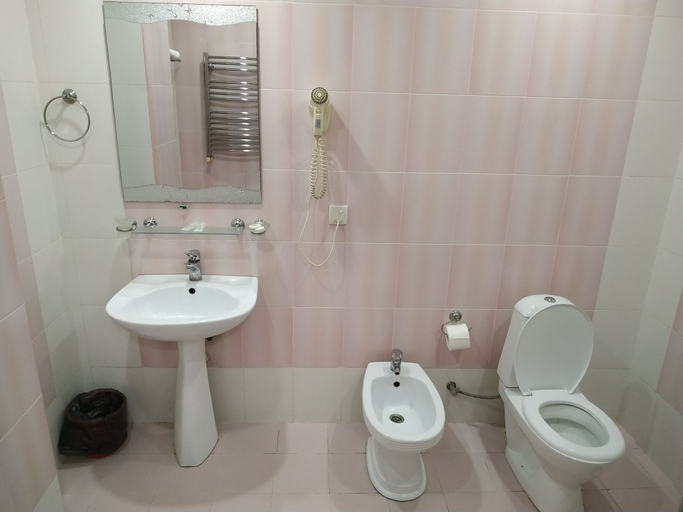 Bathroom 5, Consul Hotel, Baku