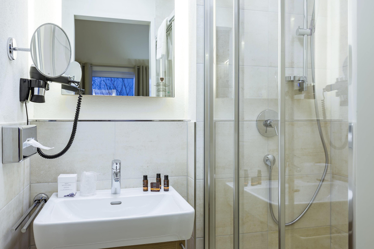 Bathroom 3, Avenida Mountain Lodges Saalbach, Zell am See
