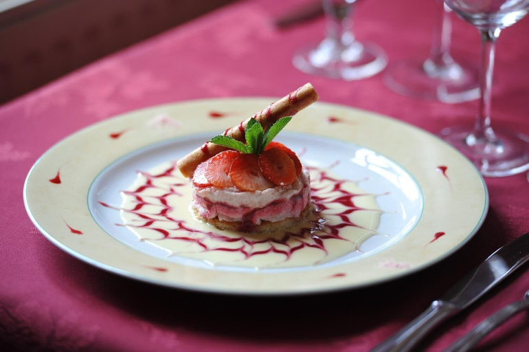 Food & Drinks 4, Logis Hotel Le Val De Vence, Ardennes