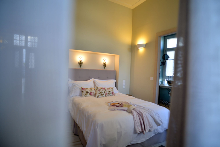 Bedroom 2, 1901 Hermoupolis Maison, South Aegean