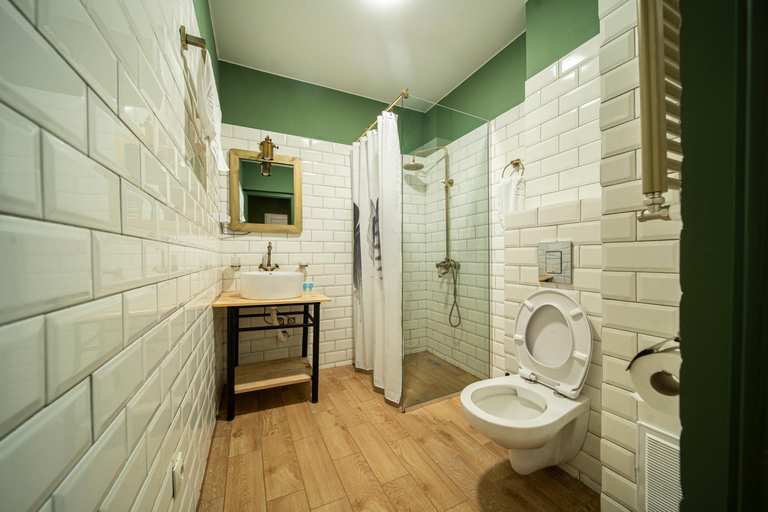 Bathroom 3, Raimond Palace Hotel, Borjomi