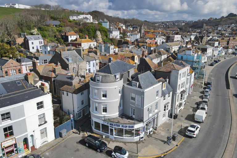 Others 5, Master accommodation suite 2 sea view with balcony, East Sussex