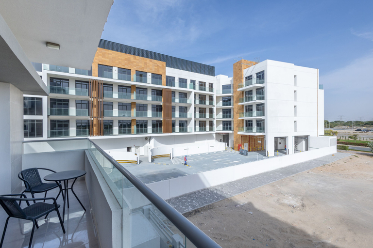 Exterior & Views, SuperHost - Comfort 1BR Centurion Onyx Retreat with Balcony, Dubai
