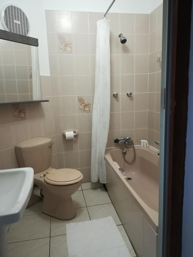 Bedroom 5, Rockview Guest House, Ugu