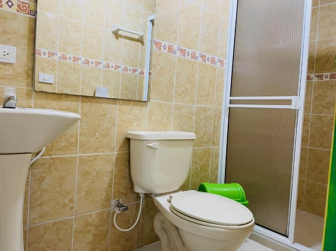 Bathroom 3, Casa Hostal las Palmeras, Guatapé