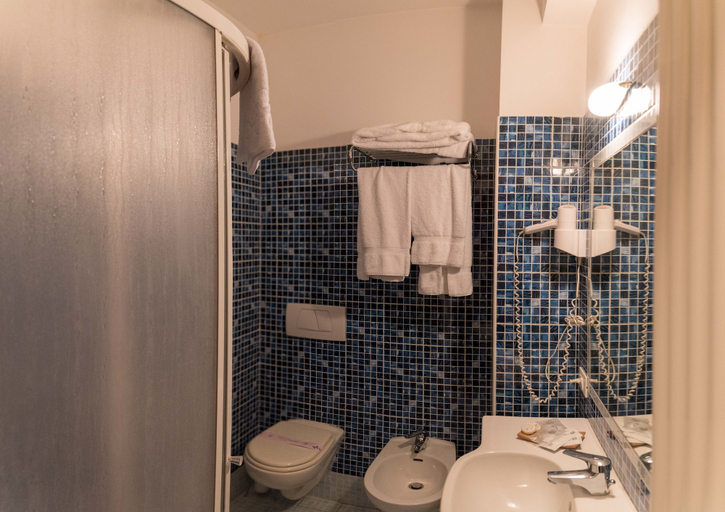 Bathroom 4, Hotel Break House Ristorante, Arezzo
