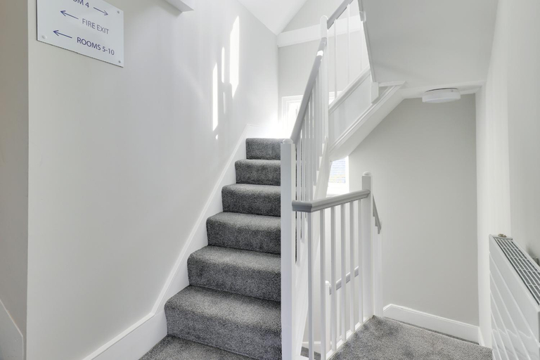 Others 5, Master accommodation suite 2 sea view with balcony, East Sussex