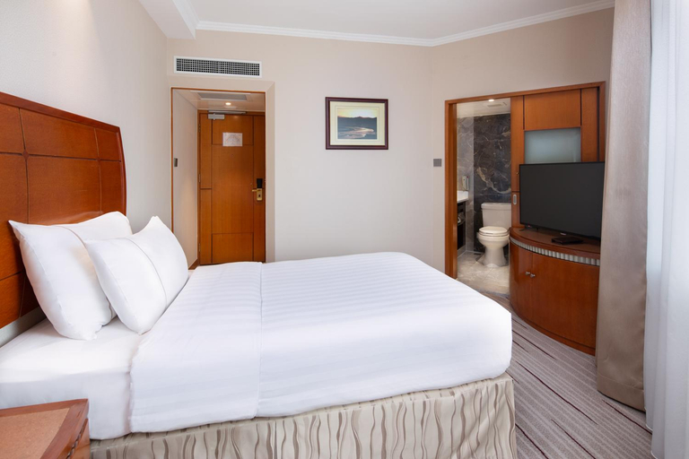 Bedroom 2, Jianguo Hotel, Shanghai