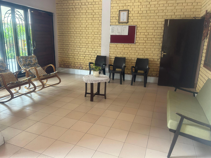 Others 5, Comfortable home with 3 bedrooms,kitchen & parking, Varanasi