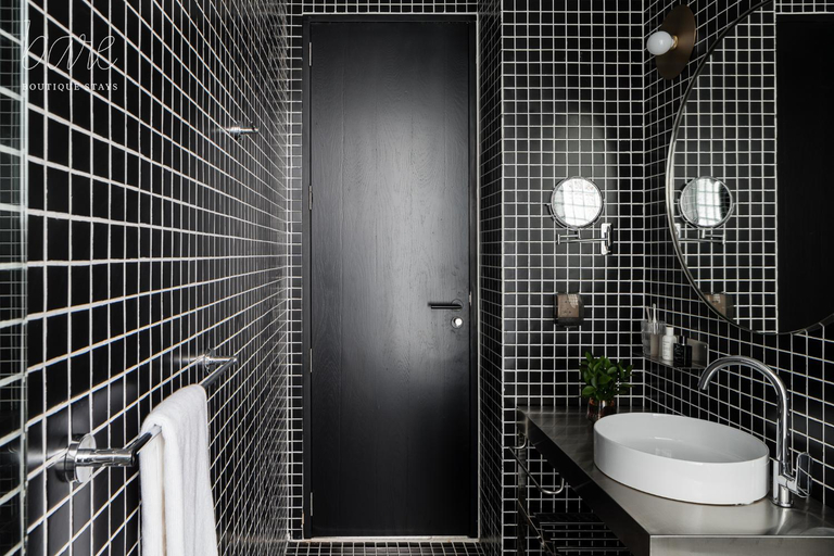 Bathroom 2, Bare Chic - Bare Boutique Stays, District 1