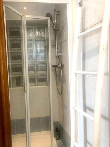 Bathroom 3, AUX DEUX CIGOGNES AMMERSCHWIHR, Haut-Rhin