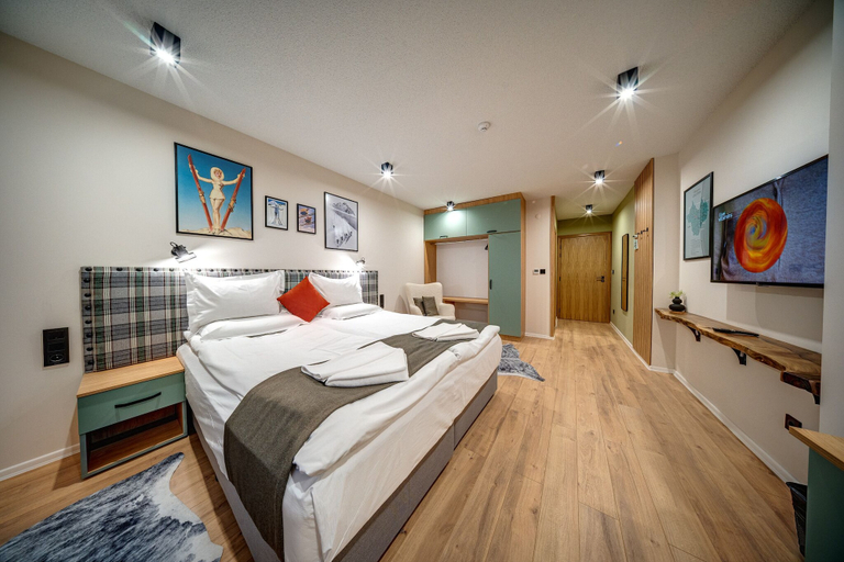 Bedroom 3, Mountain Lake Hotel, Smolyan