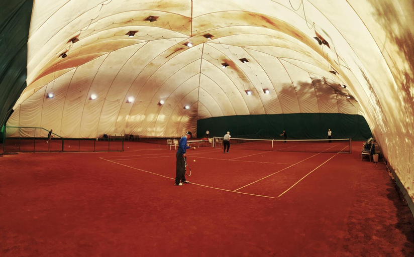 Others 5, Vila Miorita, Brasov