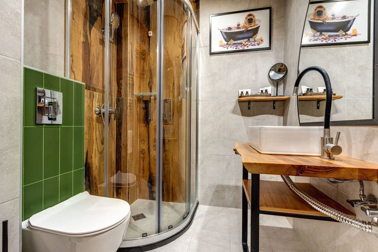 Bathroom 4, Mountain Lake Hotel, Smolyan