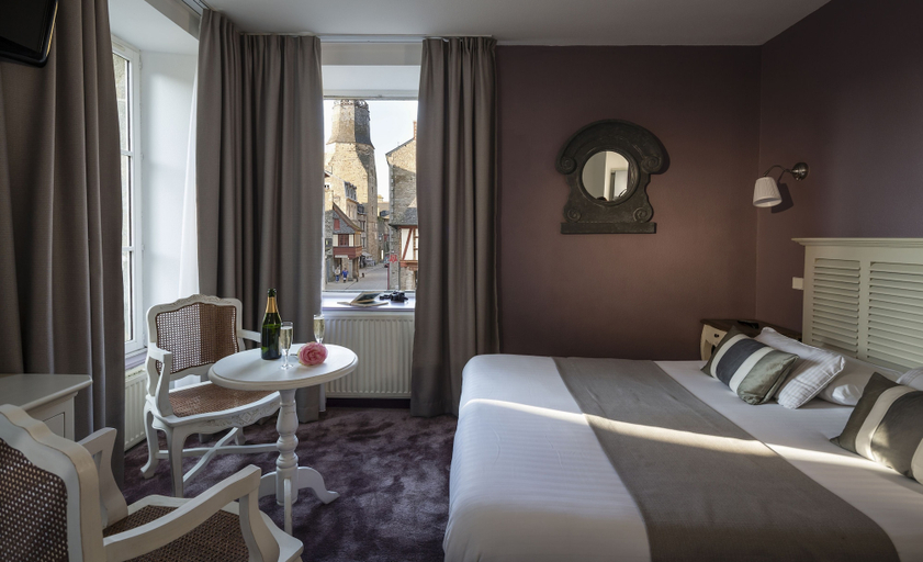 Bedroom 3, Hotel Arvor, Côtes-d'Armor