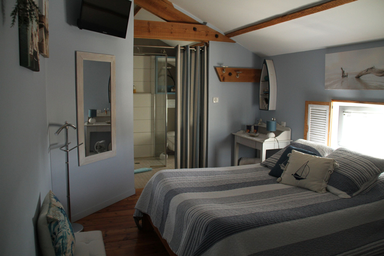Bedroom 2, La Maison de Venus, Vendée