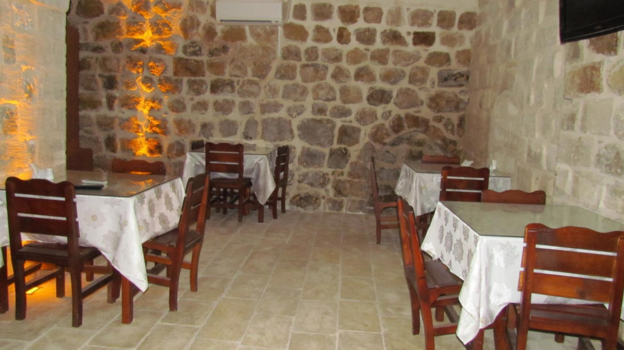 Food & Drinks 3, Dara Konagı, Kızıltepe