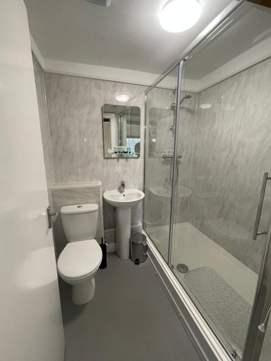 Bathroom 3, The Royal Oak, Worcestershire
