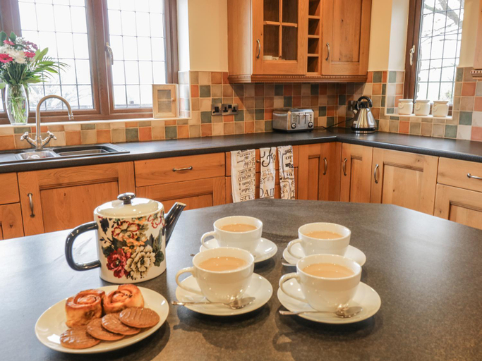 Food & Drinks, Ty Berllan, Powys