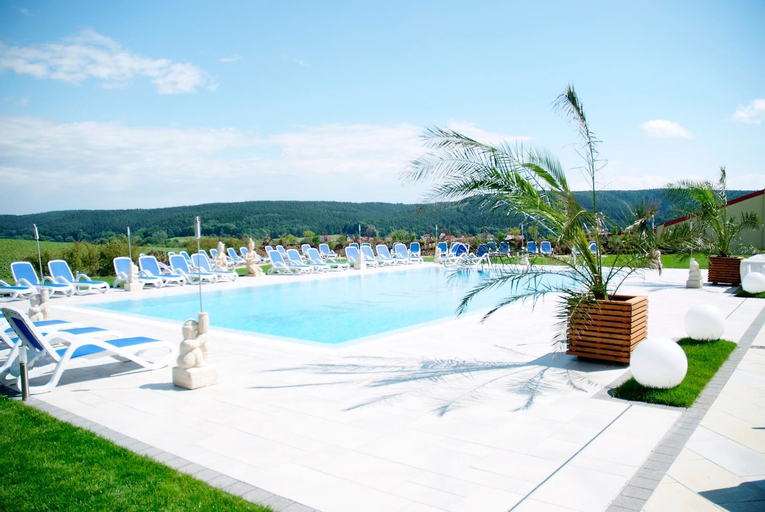Swimming Pool 4