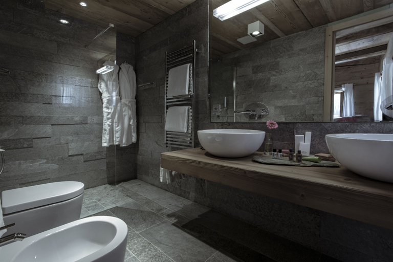 Bathroom 3, Chesa Stuva Colani, Maloja