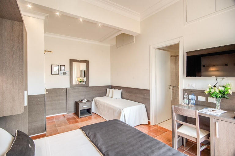 Bedroom 5, Hotel Mirti, Roma