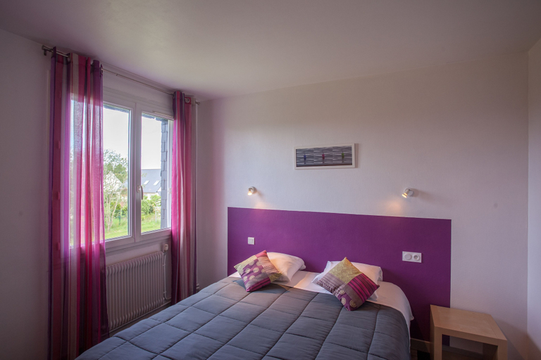 Bedroom 3, Logis Hôtel Cozy, Finistère