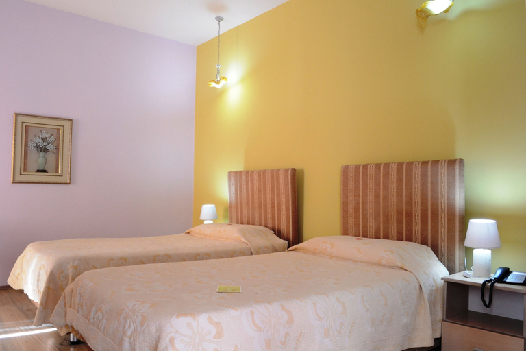 Bedroom 3, Theranda Hotel, Tiranës