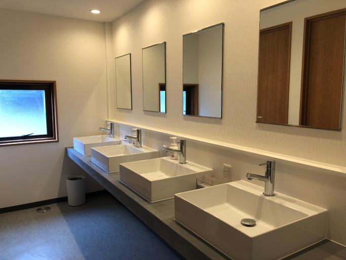 Bathroom 3, Kona Stay Bicycle Resort, Izunokuni