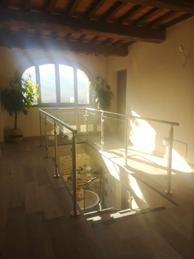 Others 3, Alba Morus Bed & Breakfast sentiti a casa nel cuo, Arezzo