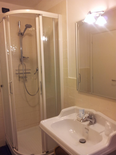 Bathroom 4