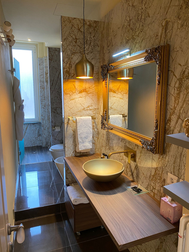 Bathroom 5, INTOMILAN I Apartment Galleria Del Corso, Milano