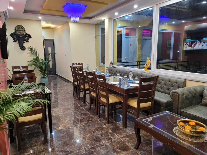Food & Drinks 4, Vella Marina Group of Hotels Amoda, Kangra