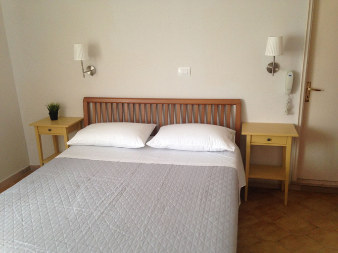 Bedroom 3, Hotel Macki, Rimini