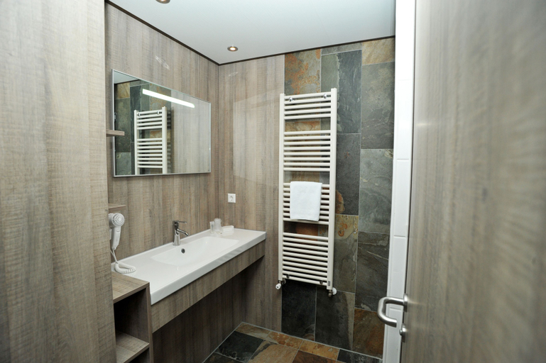 Bathroom 3, Strandhotel Golfzang, Bergen