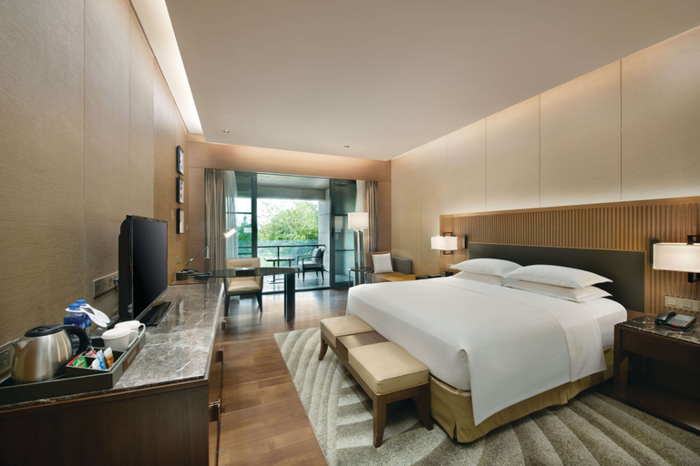 Bedroom 3, Hilton Wuhan Optics Valley, Wuhan