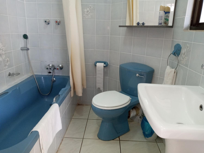 Bedroom 4, Rockview Guest House, Ugu