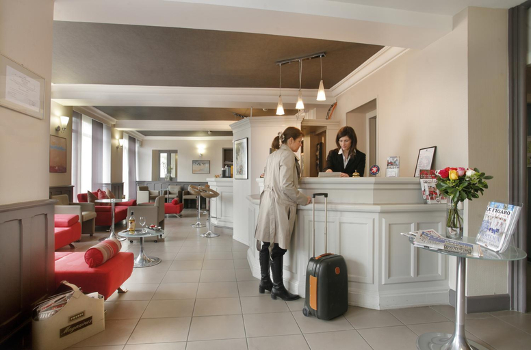Public Area 3, Hotel De Gramont, Pyrénées-Atlantiques