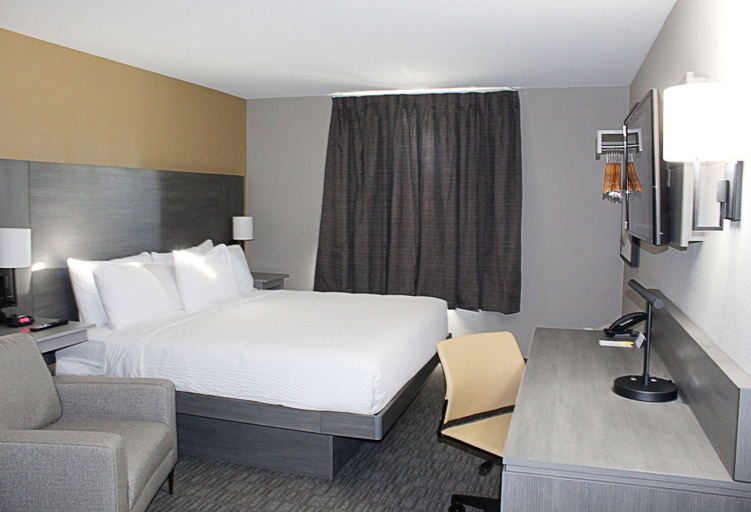 Bedroom 3, Days Inn by Wyndham Stony Plain, Division No. 11