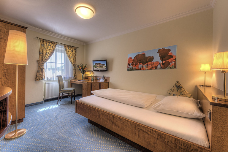 Bedroom 2, Jägerwirt Salzburg, Salzburg