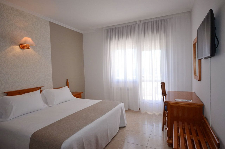 Bedroom 3, Hotel Mar Azul, Pontevedra