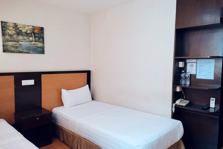 Bedroom 24