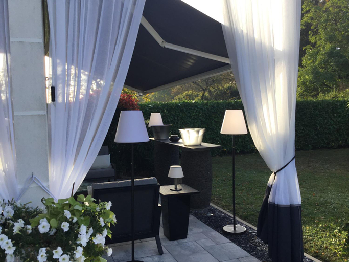 Others 4, Suite Couture, Moselle