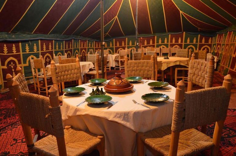 Food & Drinks, Erg Lihoudi Standard Camp, Ouarzazate