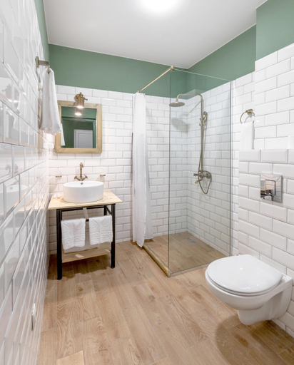 Bathroom 3, Raimond Palace Hotel, Borjomi