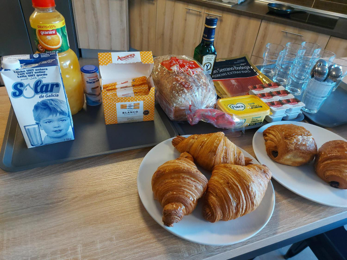 Food & Drinks 4, Albergue GBC Hostel, Pontevedra